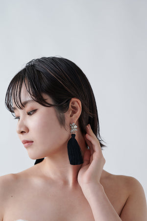TA-tassel earring _ black / イヤリング