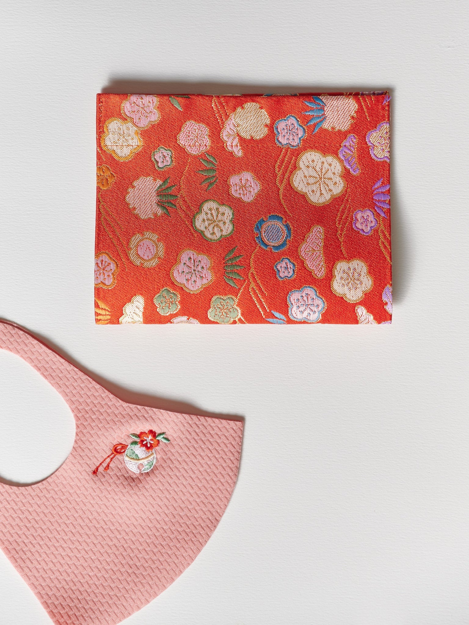 ワッフル刺繍マスク　鈴柄
