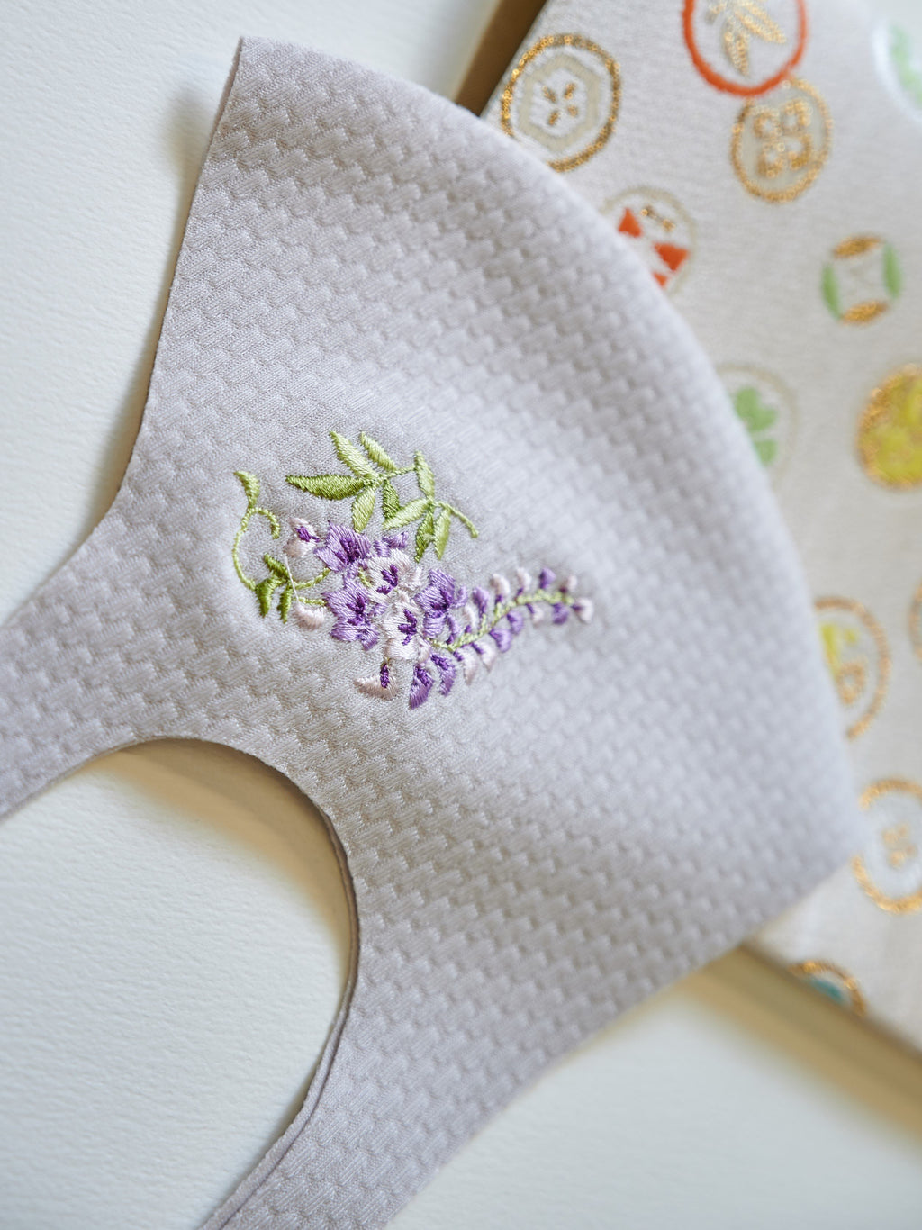 ワッフル刺繍マスク　藤柄